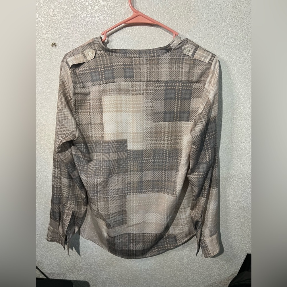 Calvin Klein blouse - Picture 2 of 7